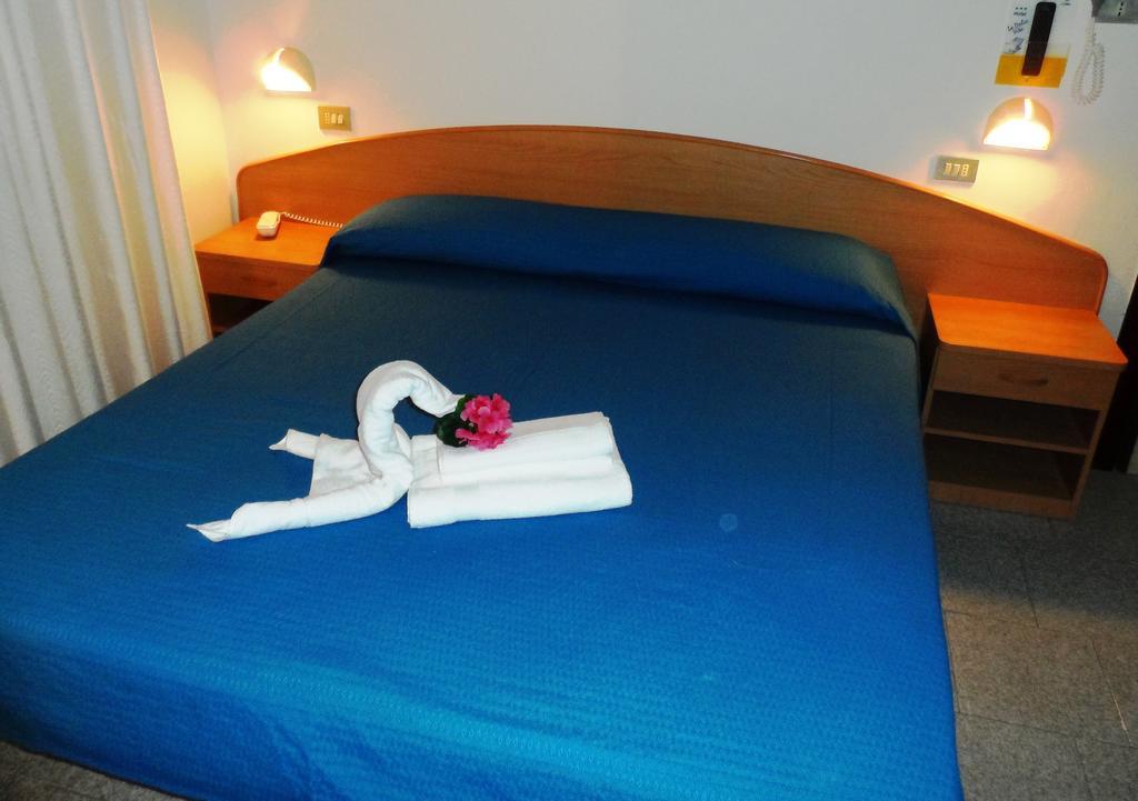 Hotel La Dolce Vita Rimini Kamer foto