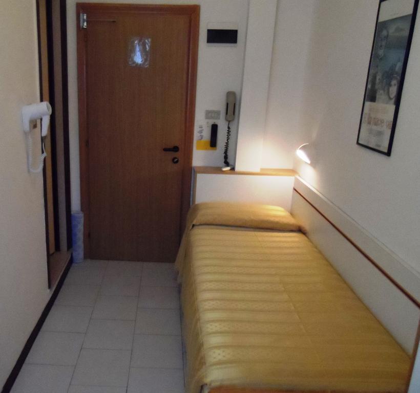 Hotel La Dolce Vita Rimini Kamer foto