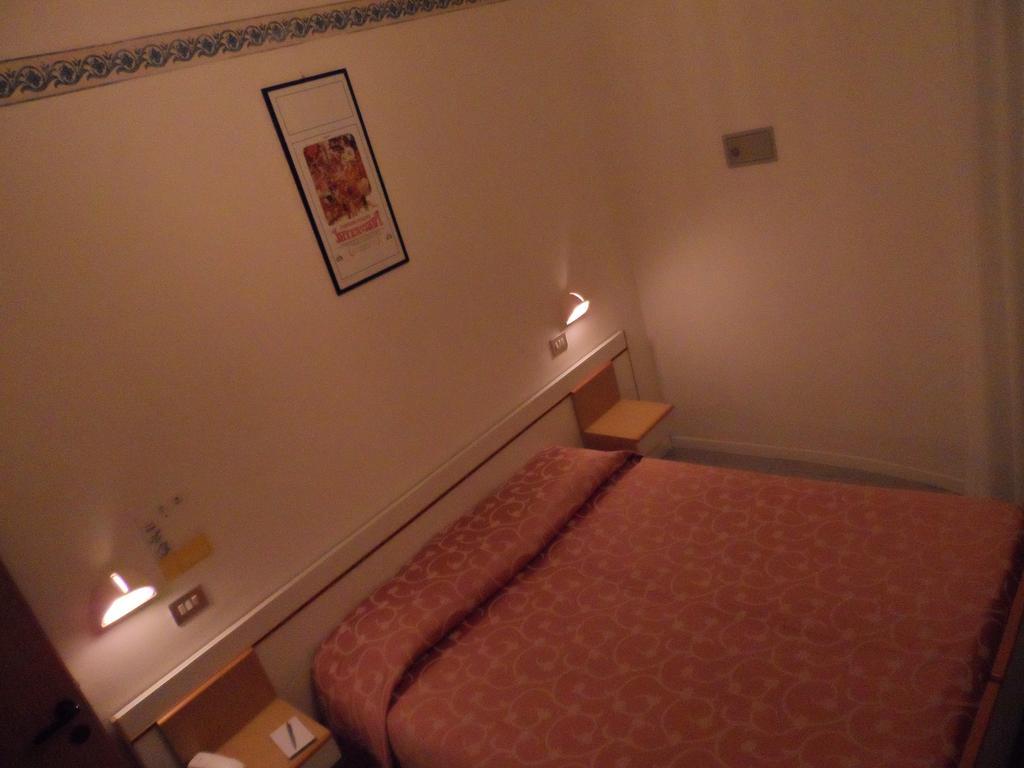 Hotel La Dolce Vita Rimini Buitenkant foto