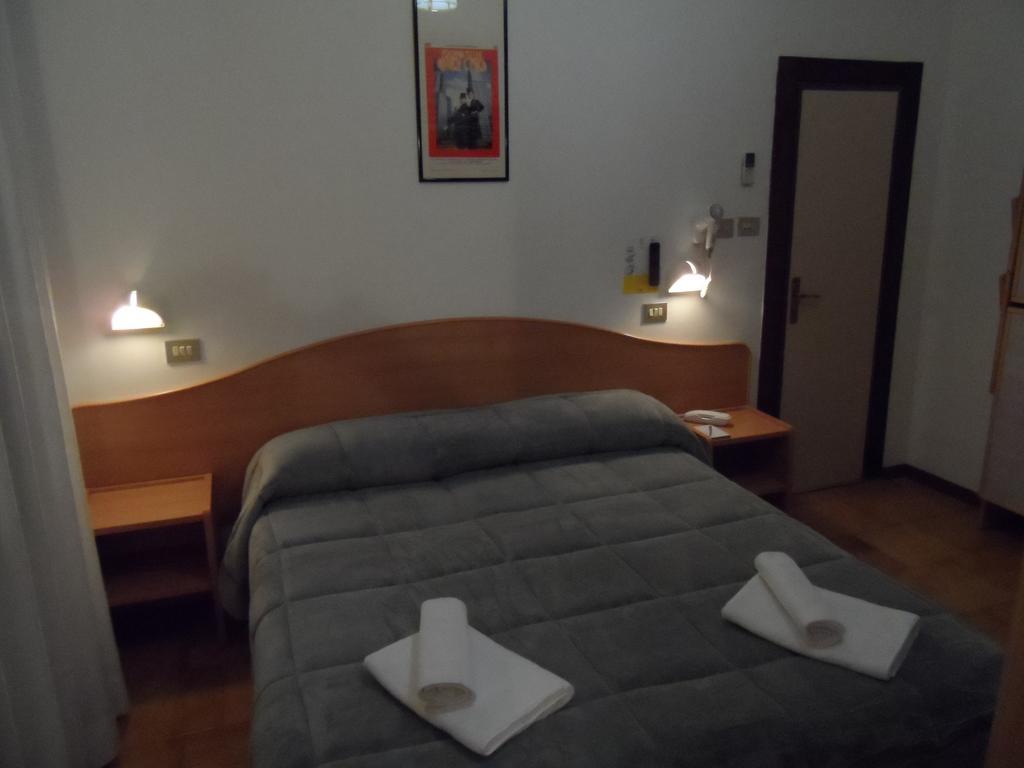 Hotel La Dolce Vita Rimini Buitenkant foto
